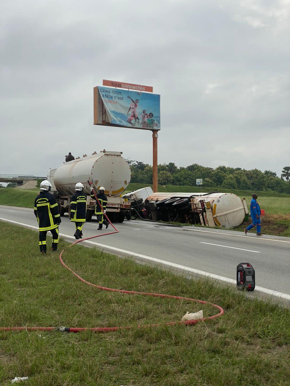 Sortie de route d'un camion citerne